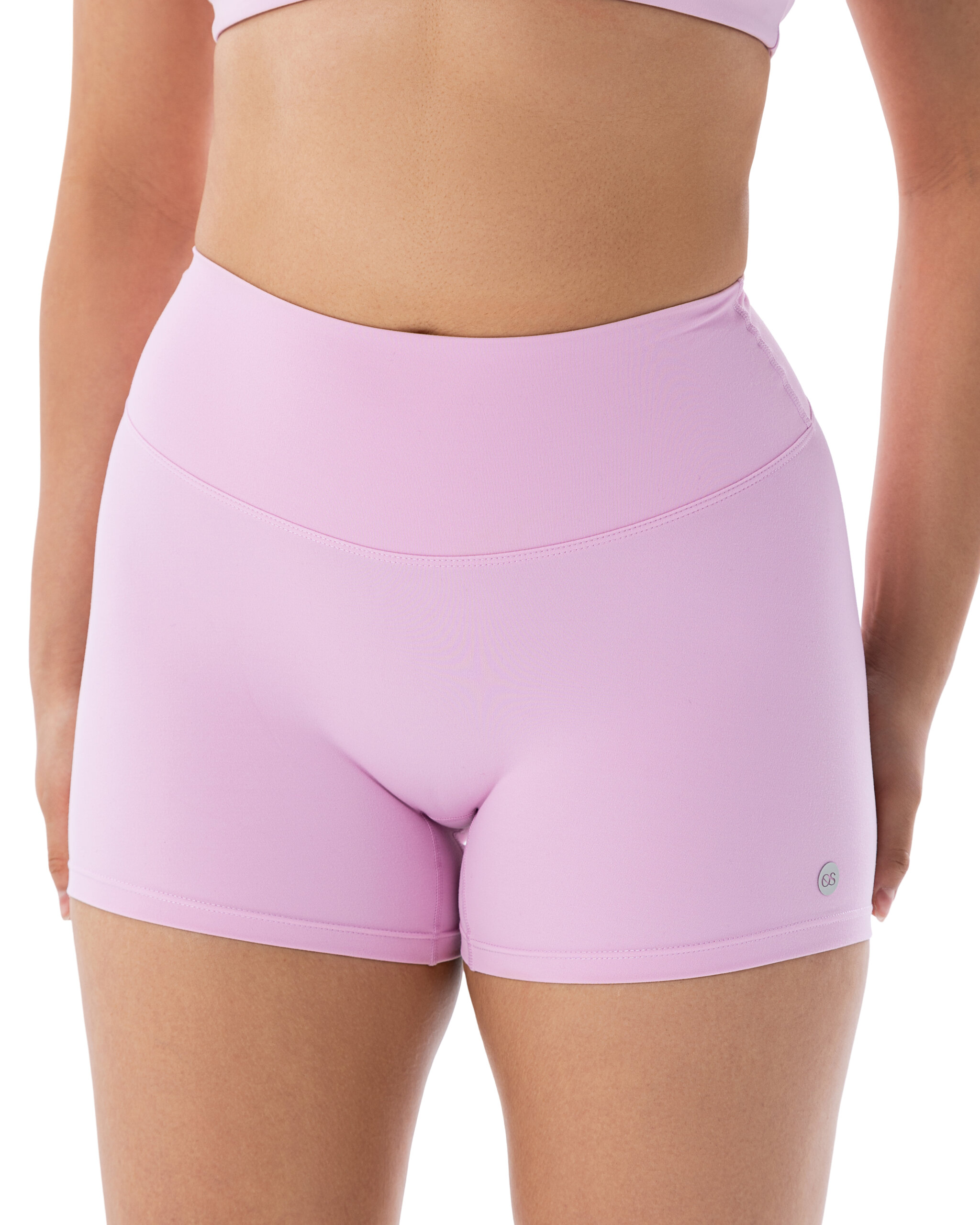 Essential - Short